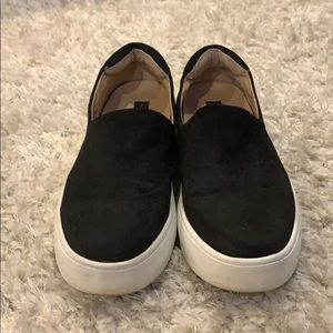 Steve Madden slip on sneakers